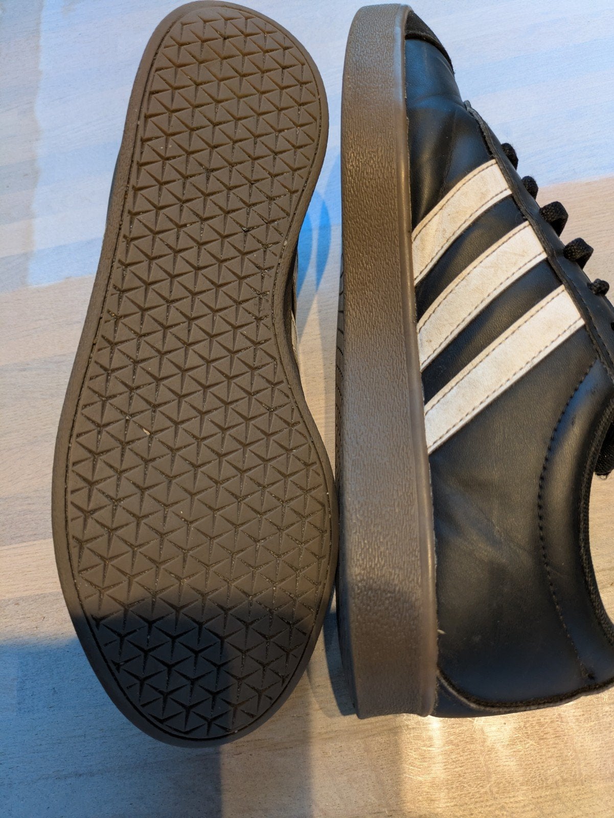 Adidas sport schoenen, Ophalen of Verzenden, Adidas, Gedragen, Sportschoenen