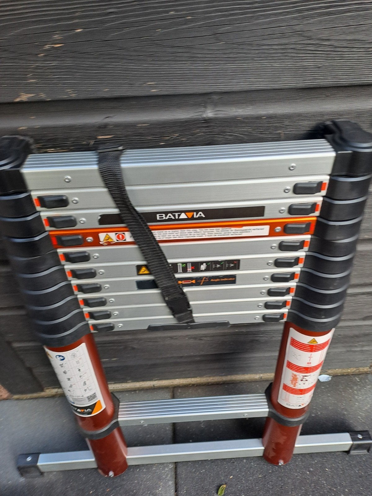 Telescoopladder Batavia 3,20m - Compact en Veilig, Doe-het-zelf en Verbouw, Ophalen of Verzenden, Zo goed als nieuw, Ladder, Opvouwbaar of Inschuifbaar