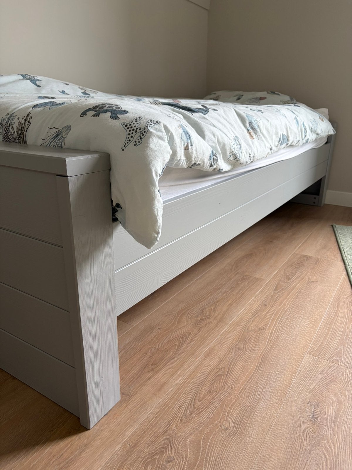 Bed - kinderbed Woood, Huis en Inrichting, Slaapkamer | Bedden, Ophalen, 90 cm, Eenpersoons, Zo goed als nieuw