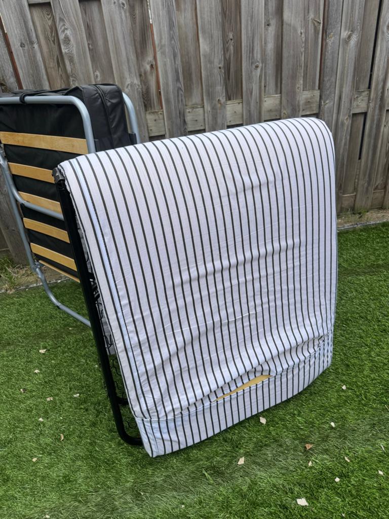 IKEA Ligbed OLEBY vouwbed logeerbed- Zo goed als nieuw, Tuin en Terras, Ophalen, Zo goed als nieuw, Metaal