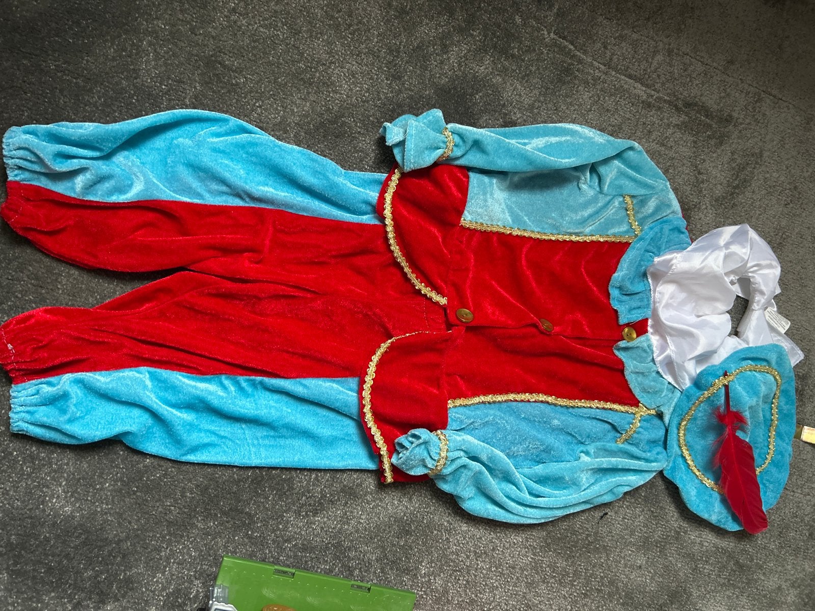 Compleet pietenpak Maat 6-8 jaar, Kinderen en Baby's, Ophalen, Zo goed als nieuw, 122 t/m 128, Jongen of Meisje