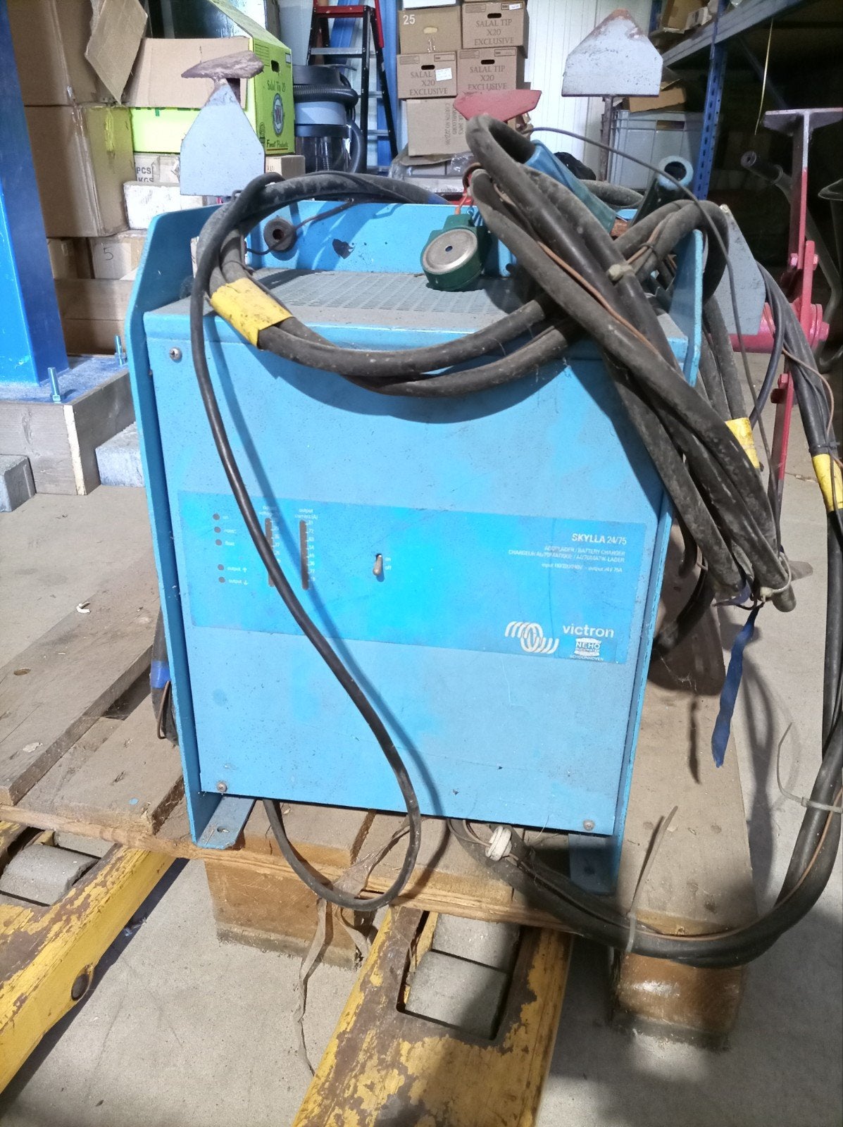 victron 24 volt oplader, Ophalen