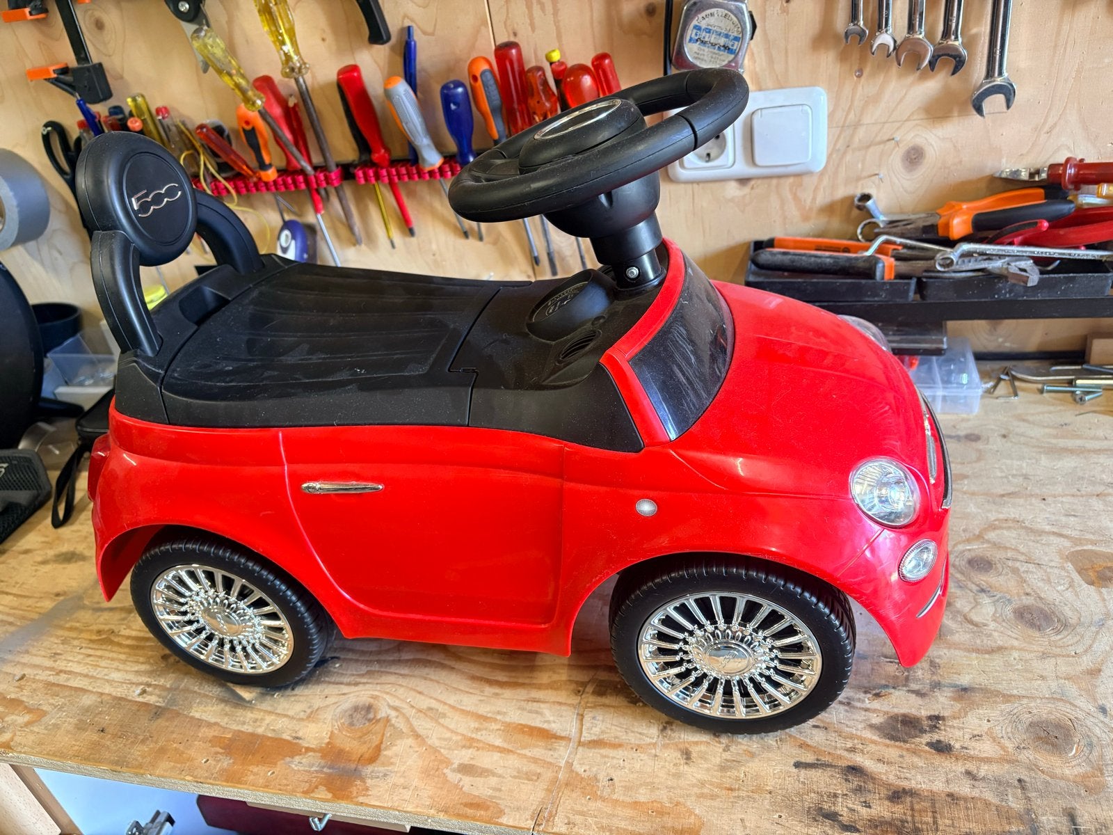 Loopauto/rijdauto Fiat 500 rood met claxon, Ophalen, Gebruikt