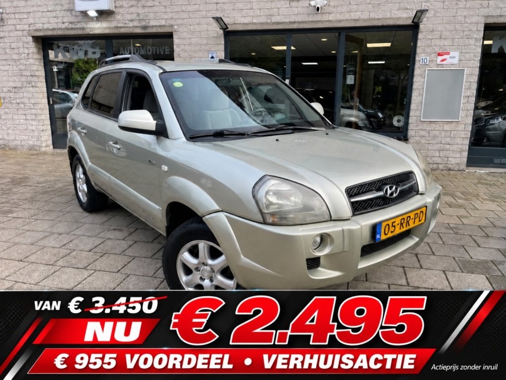 Hyundai Tucson 2.0i 4WD Style | Airco | Trekhaak (bj 2005), Gebruikt, 142 pk, Bedrijf, Handgeschakeld
