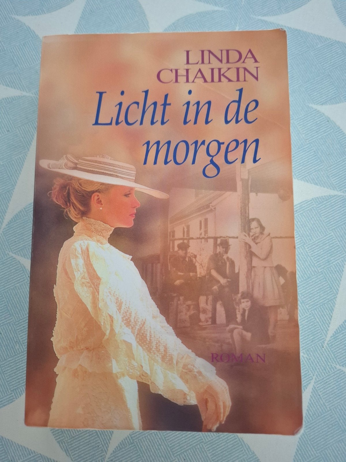 Linda Chaikin - Licht in de morgen, Ophalen of Verzenden, Gelezen, Linda Chaikin