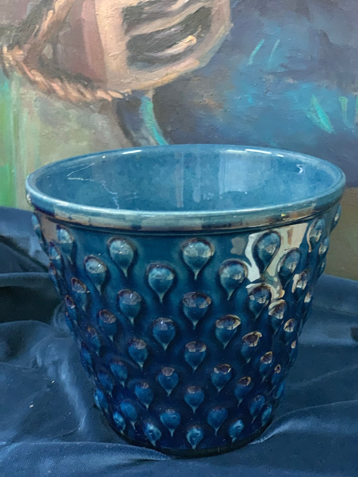 Bijzondere blauwe bloempot met uniek reliëf, Gebruikt, Rond, Binnen, Ophalen of Verzenden