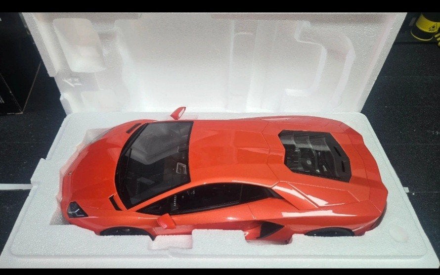 Lamborghini Aventador 1/12 Kyosho Nieuwstaat in doos, Ophalen of Verzenden, Zo goed als nieuw, 1:9 t/m 1:12, Auto
