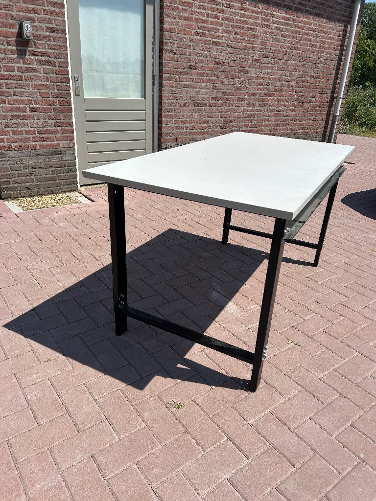 Foto 2 van Industrieel Werkbankje / bureau – ook in luxe variant!