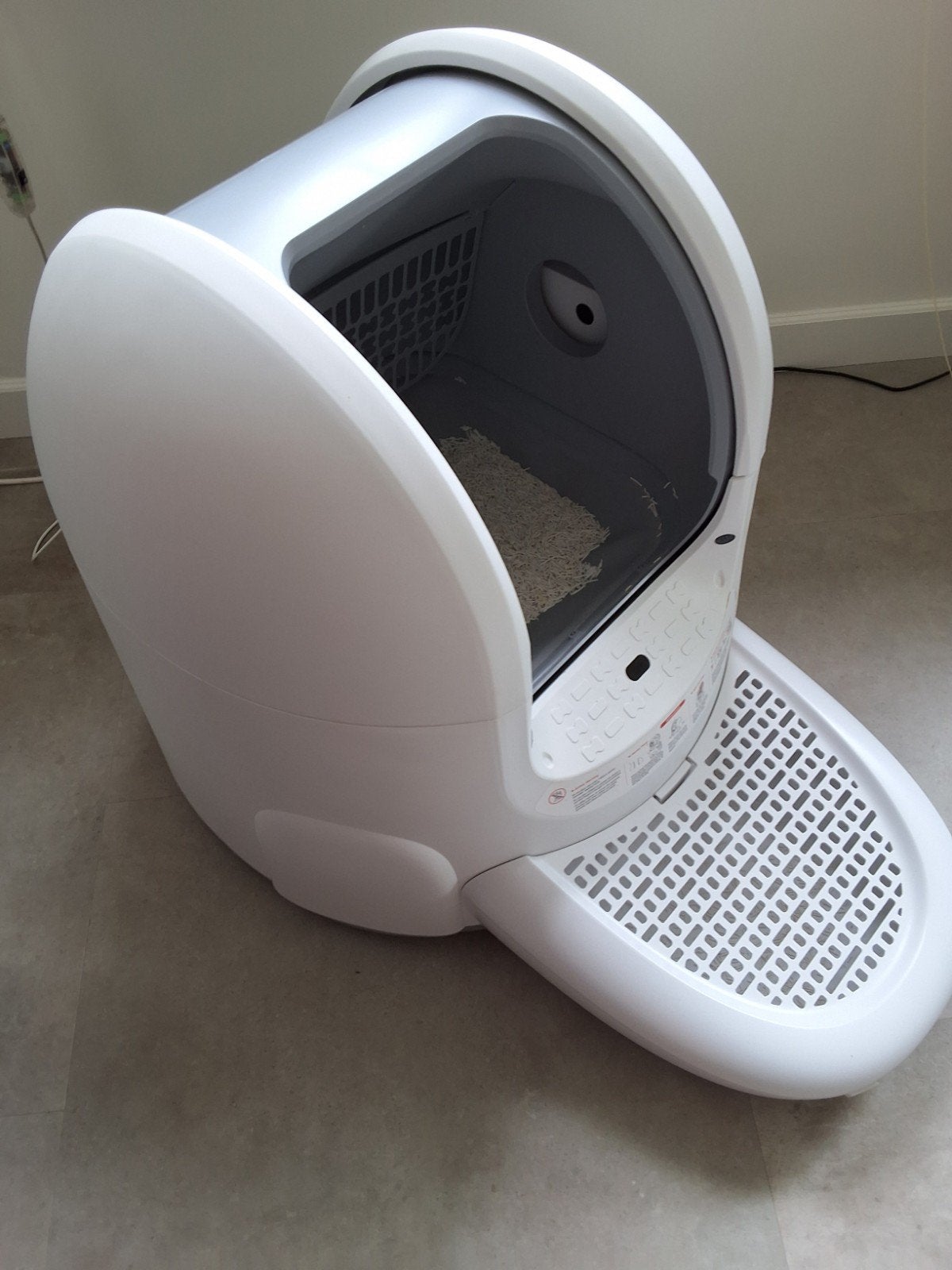 Te koop aangeboden: Automatische Smart Cat Litter Box., Ophalen, Zelfreinigend, Zo goed als nieuw, Open