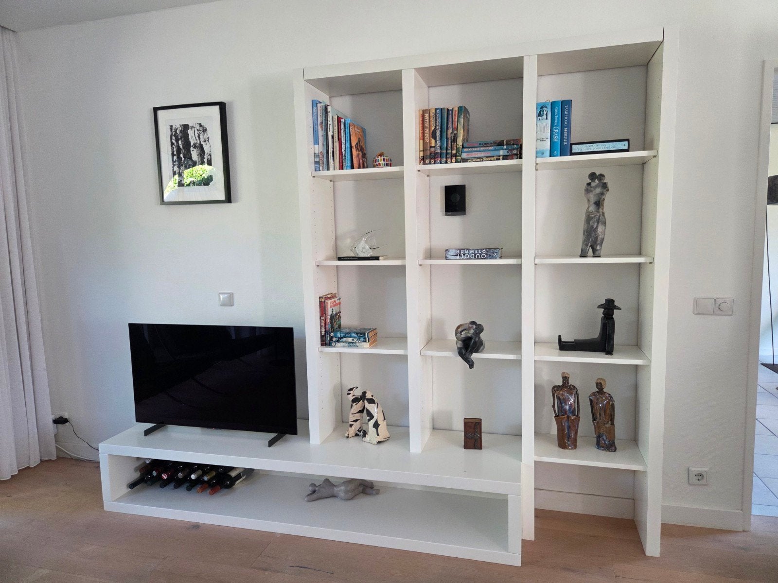 Stijlvolle witte designkast, Huis en Inrichting, Ophalen, Met plank(en), 250 tot 300 cm, Gebruikt
