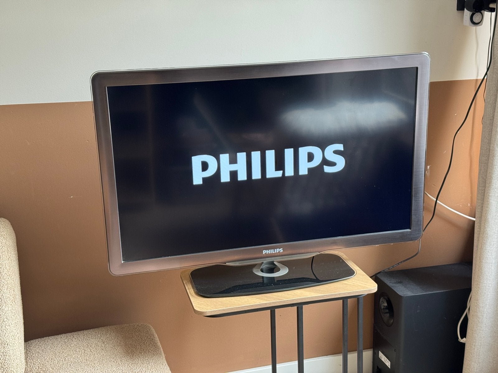 Philips ambilight lcd tv 37”, Ophalen, Philips, LCD, 80 tot 100 cm