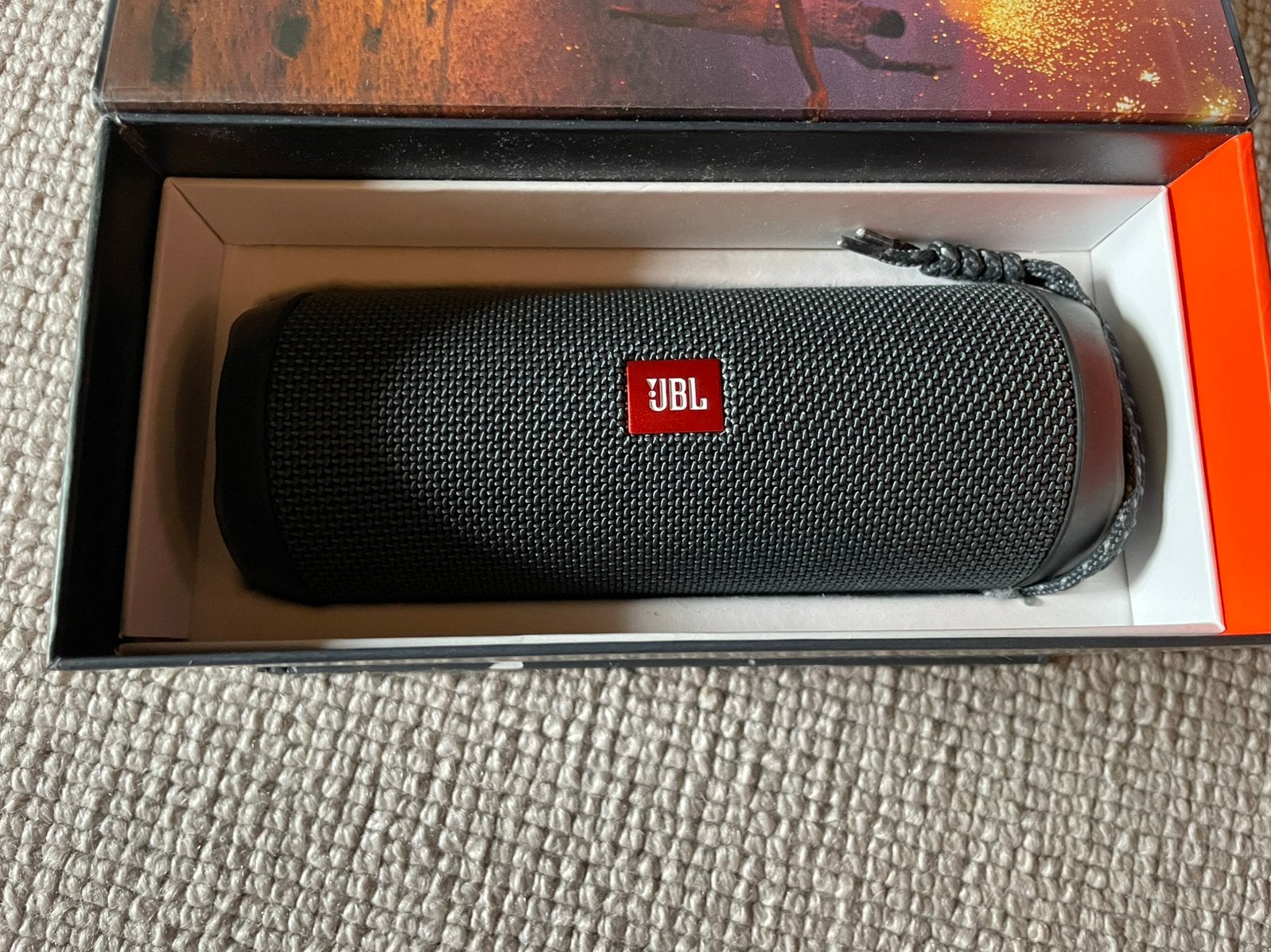Jbl essential 2 box, Ophalen of Verzenden, Zo goed als nieuw, 120 watt of meer, JBL