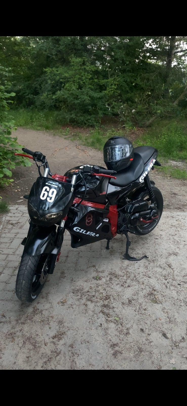 Gilera dna 70cc, Tweetakt, Overige modellen, Ophalen of Verzenden, Zo goed als nieuw
