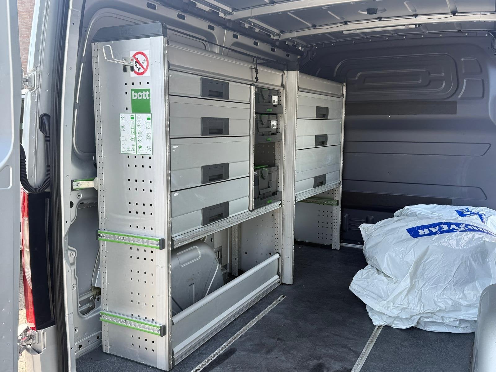 Mercedes-Benz Sprinter 314CDI 143PK 9G-Tronic / M-Bux / Dist, Auto's, Bestelauto's, Stof, Gebruikt, Mercedes-Benz, Bedrijf