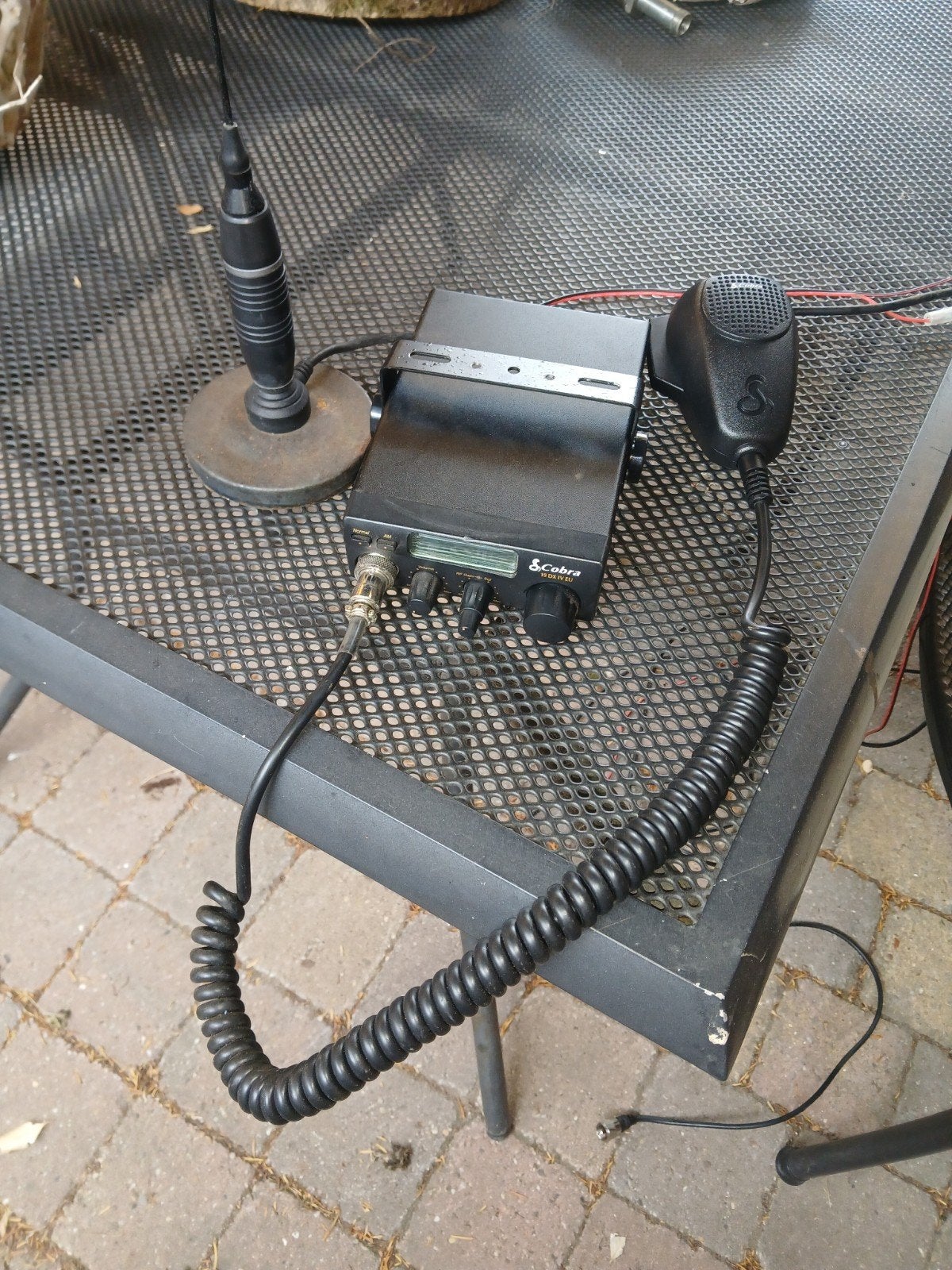 Cobra 19 DX IV EU CB-radio met microfoon en antenne, Ophalen