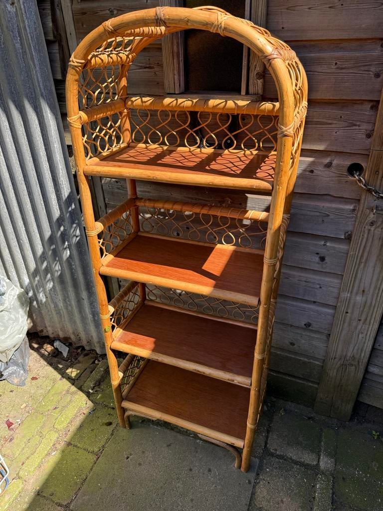 Mooi rotan kastje / rek met 5 planken, Huis en Inrichting, Kasten | Overige, Gebruikt, Ophalen of Verzenden