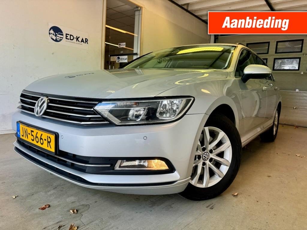 Volkswagen PASSAT 1.4 TSI ACT Highline ECC ACC 1STE EIG. NET, Auto's, Voorwielaandrijving, Gebruikt, Euro 6, 4 cilinders