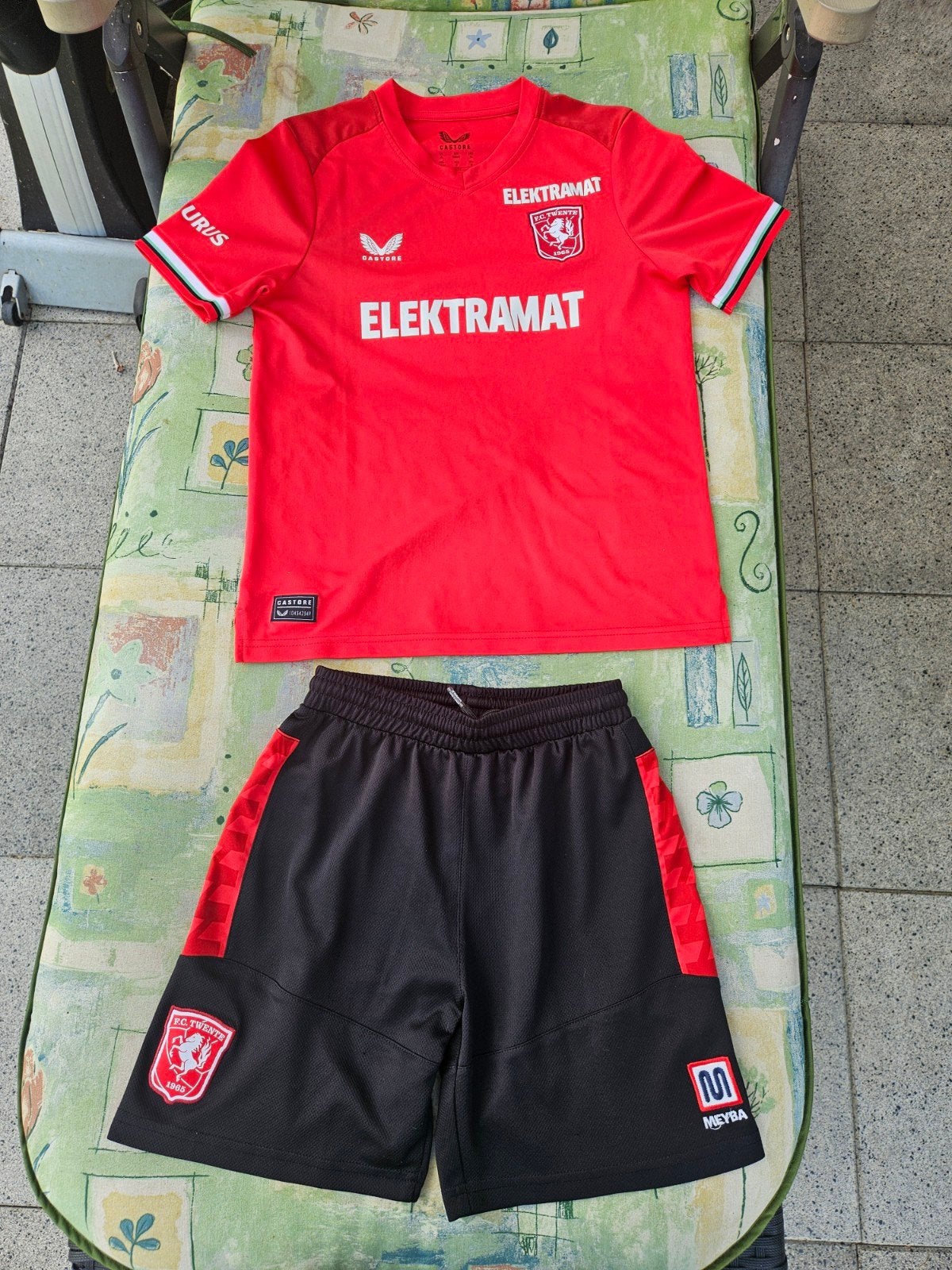 Fc.Twente-Kinder tenue-mt:158, Ophalen, Overige typen, Castore, Jongen of Meisje