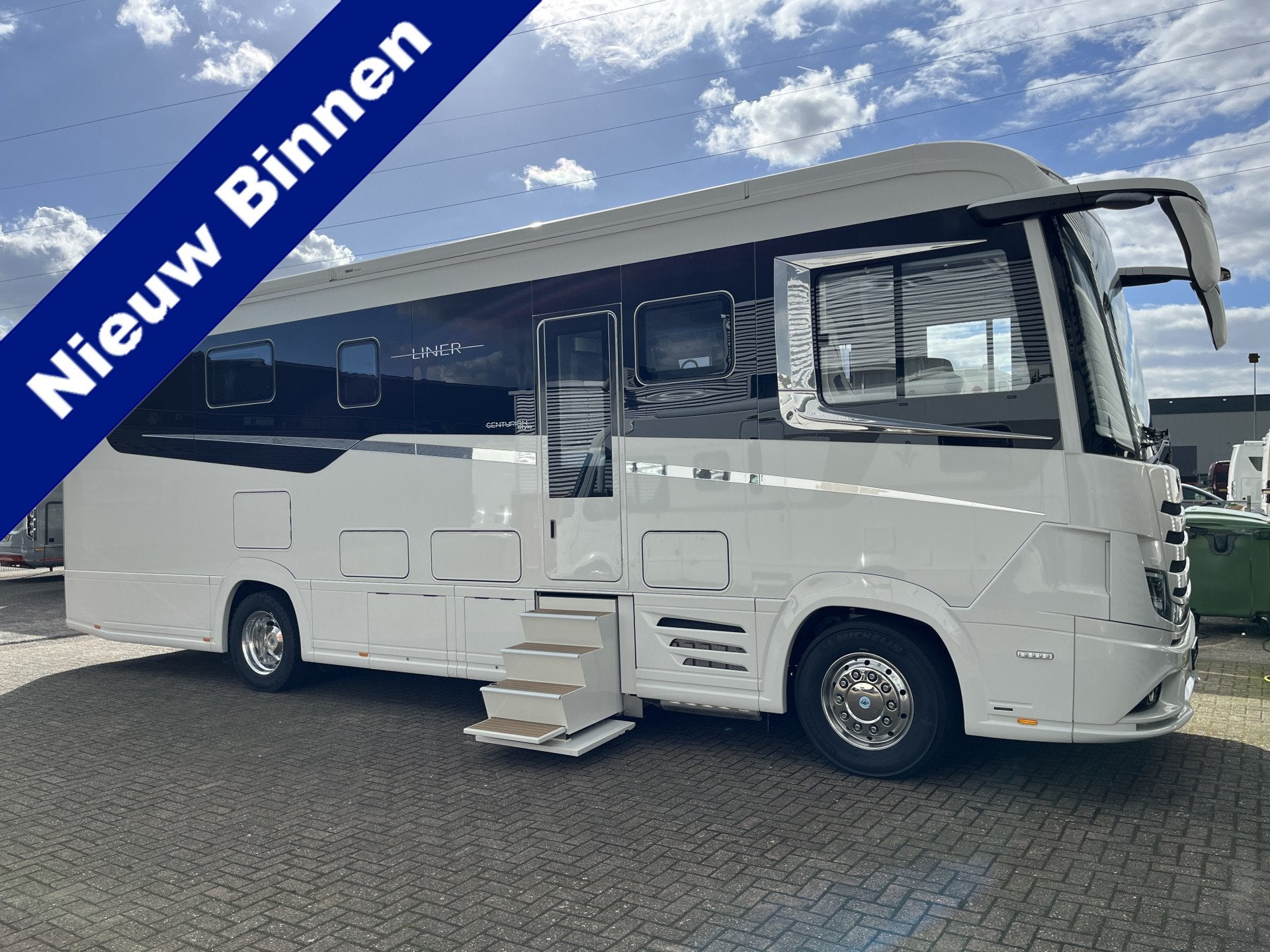 Concorde Liner 1090 GIO 430pk Actros + Audi TT Garage, Concorde, 10 meter en meer, Galliersweg 39
5349AT  OSS, NL, Diesel