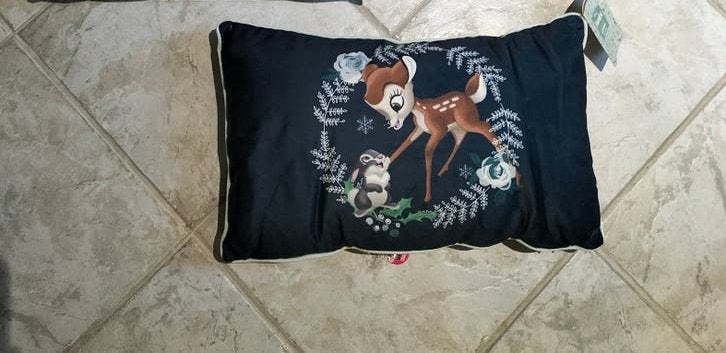 Veel Disney o.a: kussen,beeldjes,boeken,knuffels en meer, Ophalen of Verzenden, Zo goed als nieuw, Beeldje of Figuurtje