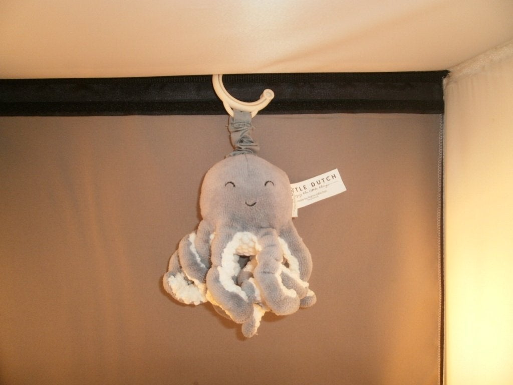 little Dutch octopus blauw/wit knisper en tril met haak 20cm, Kinderen en Baby's, Speelgoed | Knuffels en Pluche, Overige karakters