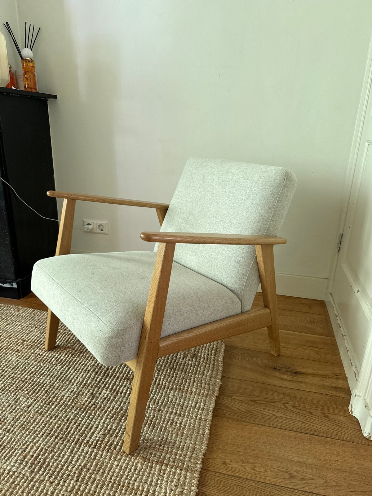 IKEA EKENÄSET Fauteuil - Comfortabel en Stijlvol, Huis en Inrichting, Fauteuils, Ophalen, Gebruikt, Hout