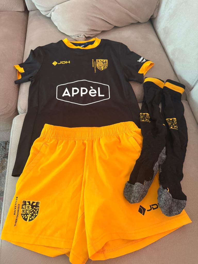 HC Hokey maat 140 set, Ophalen of Verzenden, Zo goed als nieuw, Kleding
