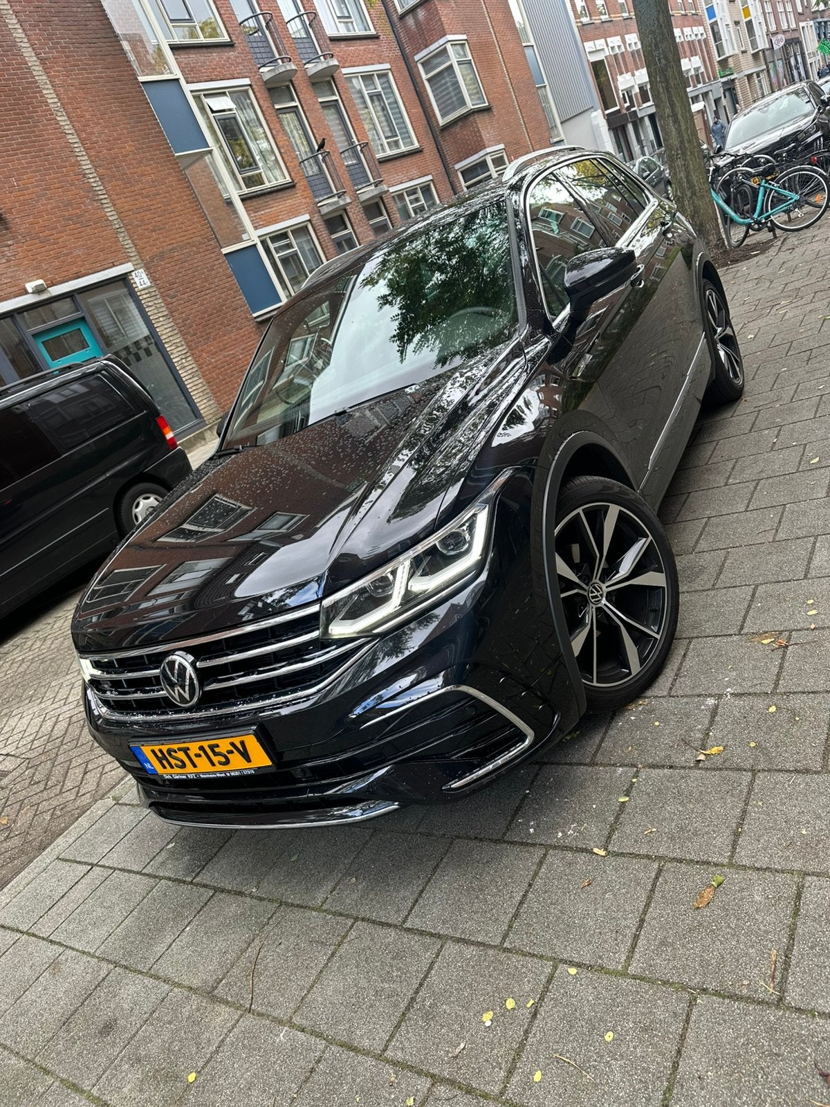 Volkswagen Tiguan  r line 1.5 TSI 150pk DSG 2020 Zwart, Auto's, 1441 kg, 4 cilinders, Zwart, 14 km/l