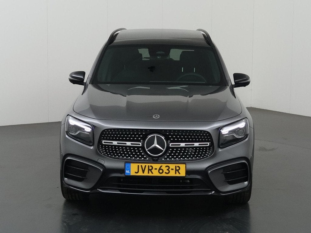 Mercedes-Benz GLB 180 Business Solution AMG | Premium Plus |, Auto's, Mercedes-Benz, 136 pk, 4 cilinders, Bedrijf, SUV of Terreinwagen