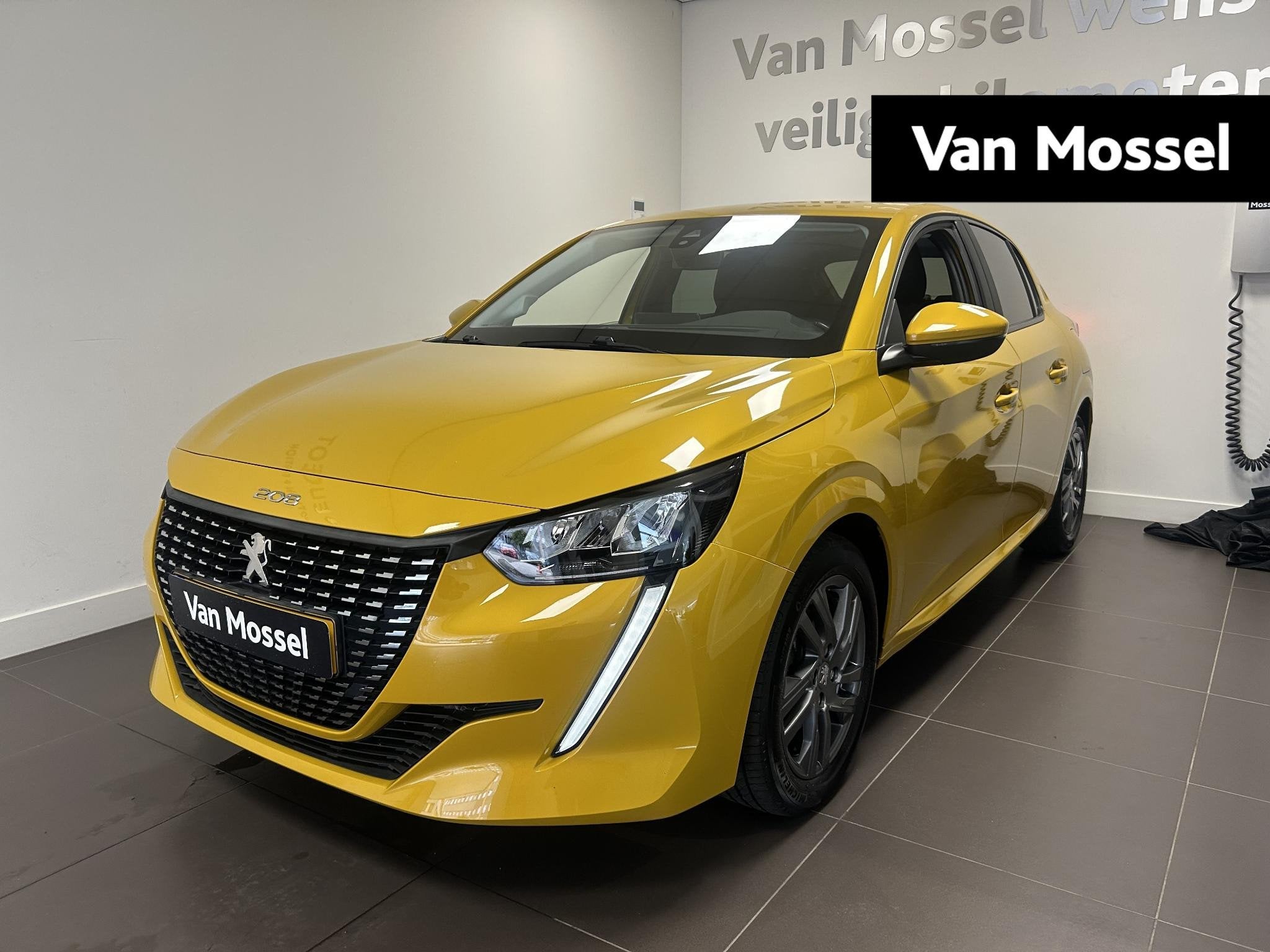 Peugeot 208 1.2 PureTech Active Pack | Navigatie | Parkeerse, Auto's, Voorwielaandrijving, 12 maanden, Gebruikt, Euro 6