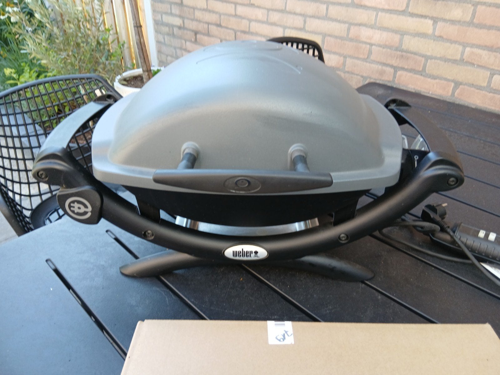 Weber Q1400 elektrische bbq met nieuwe bakplaten in doos, Ophalen, Zo goed als nieuw, Weber
