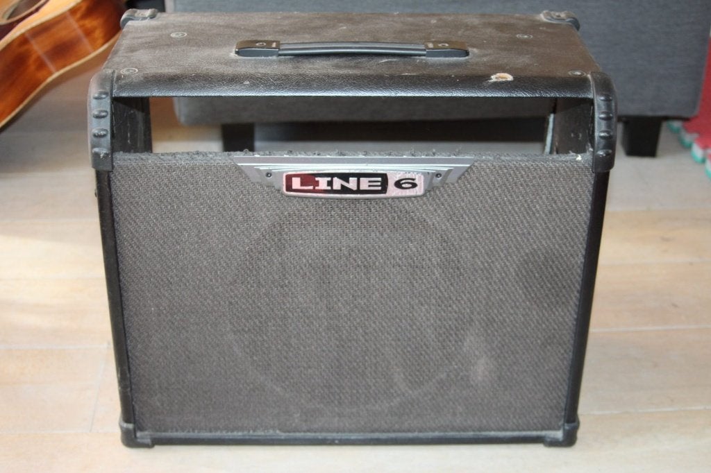 Line 6 gitaarversterker zonder computer, alleen de speaker., Ophalen, Gebruikt, Gitaar, Minder dan 50 watt
