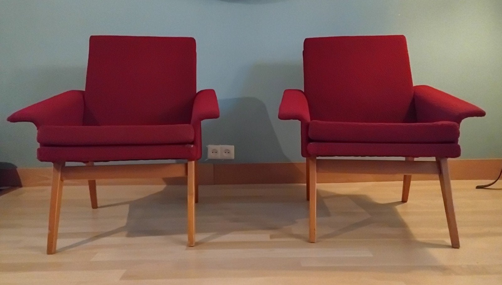 Set van 2 vintage rode fauteuils - Jaren '60 design, Hout, Gebruikt, Twee, Ophalen of Verzenden