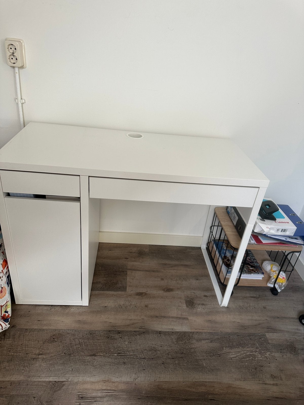 Ikea bureau, Ophalen, Gebruikt, Schoolbureau, IKEA