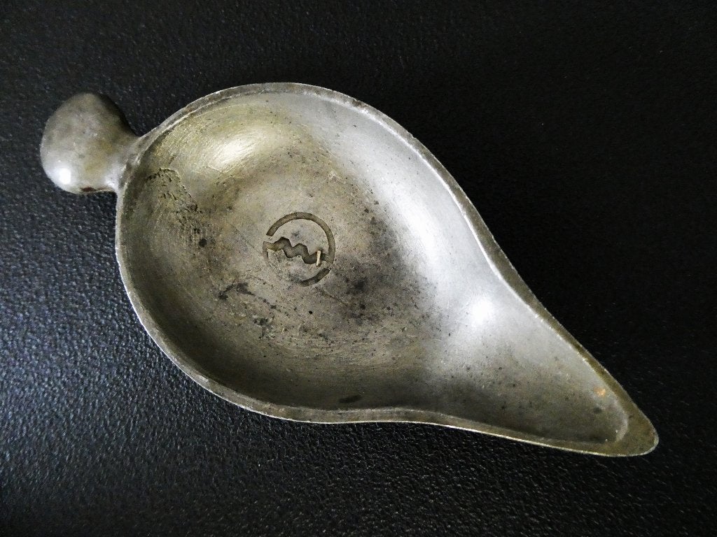 Antiek tinnen medicijnbakje medicijnschuitje met esculaap, Antiek en Kunst, Ophalen of Verzenden