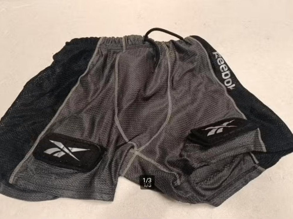 Reebok rbk ijshockey streethockey tok maat L beschermbroek, Gebruikt, Ophalen of Verzenden, Bescherming
