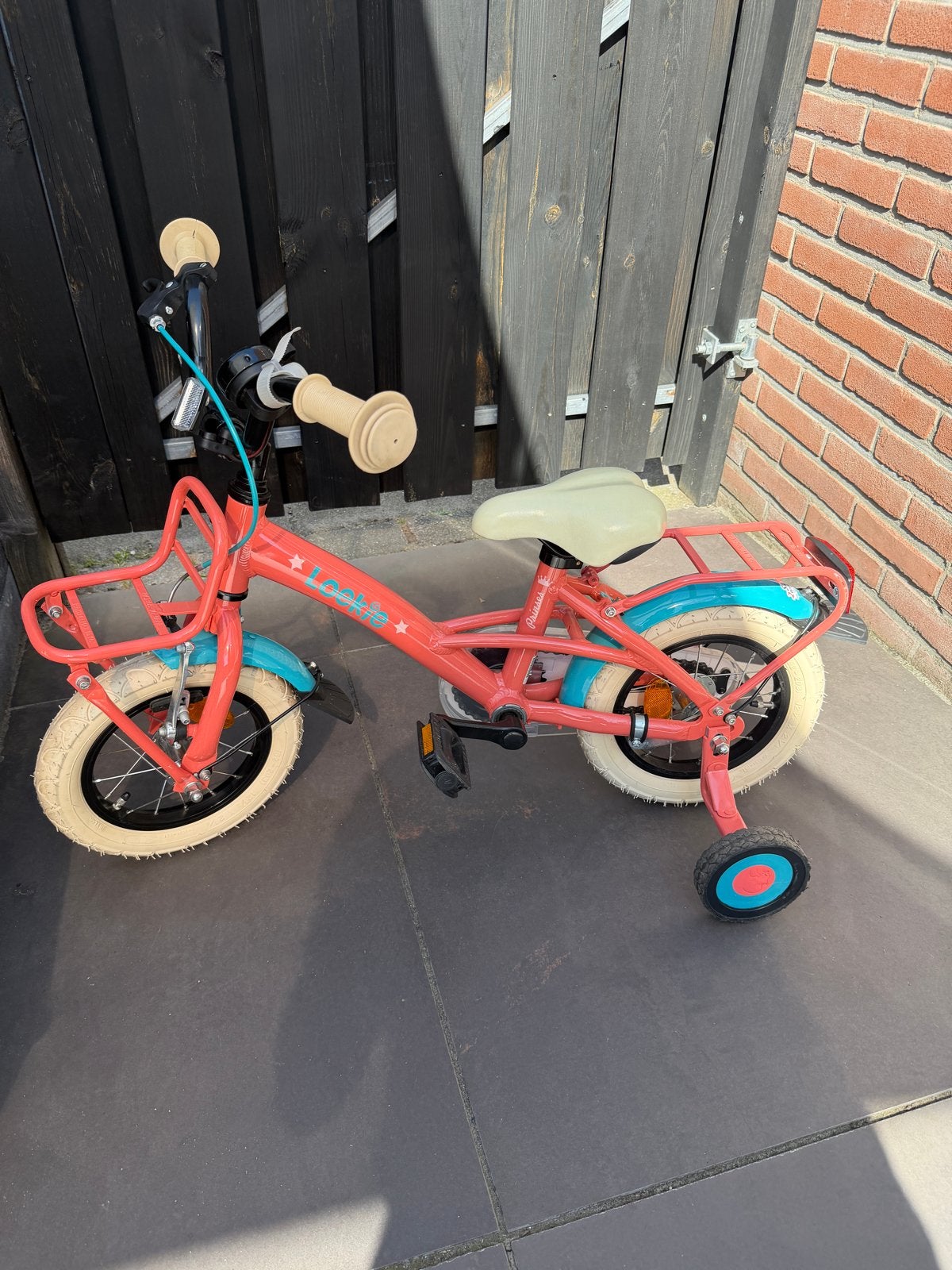 Loekie prinses fiets 12 inch - Zo goed als nieuw, Ophalen, Terugtraprem, Zijwieltjes, Minder dan 16 inch