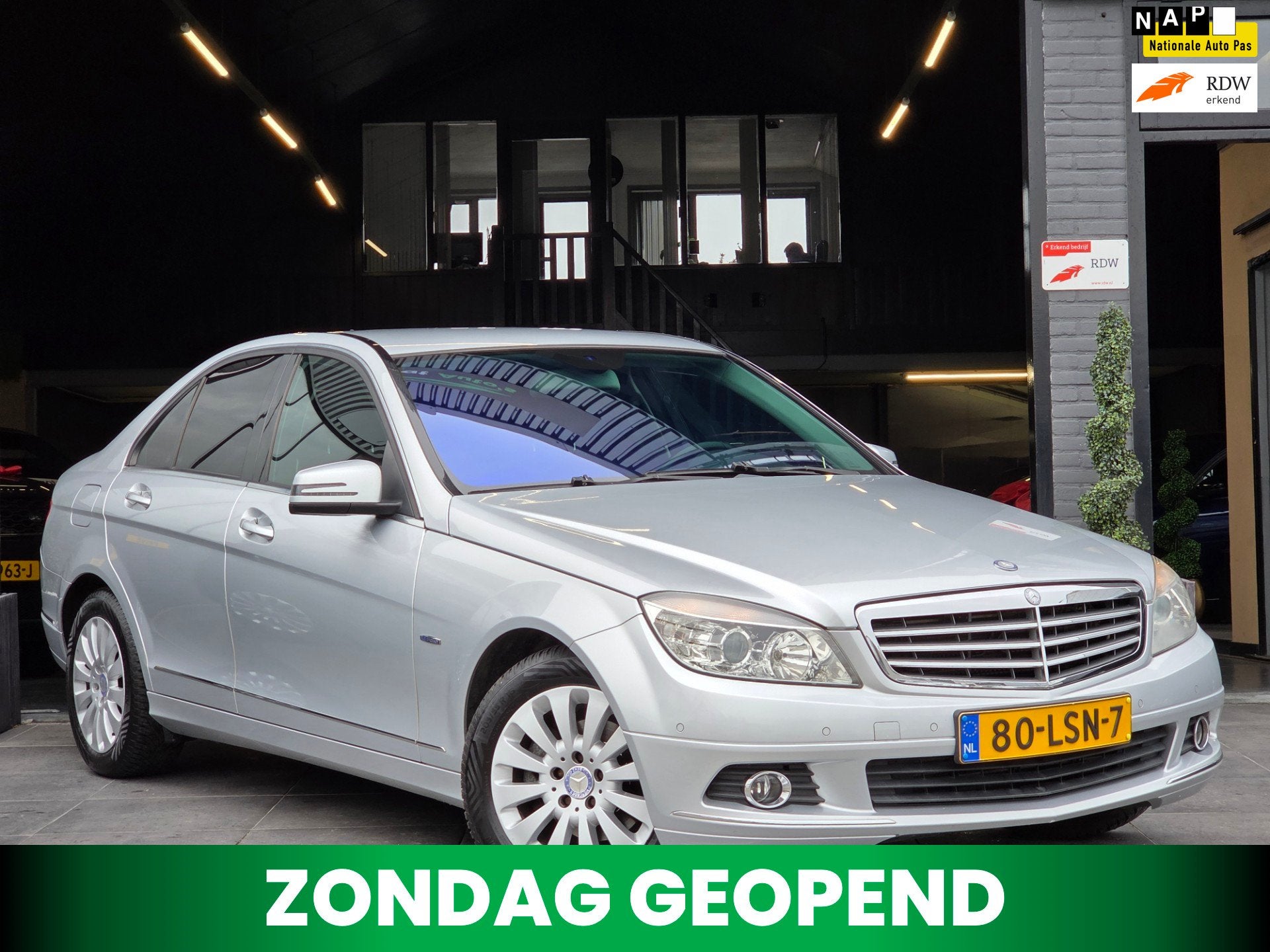 Mercedes-Benz C-klasse 180 CGI BlueEFFICIENCY|AUT|YOUNGTIMER, Automaat, Huisgarantie, Met garantie (alle), 1796 cc