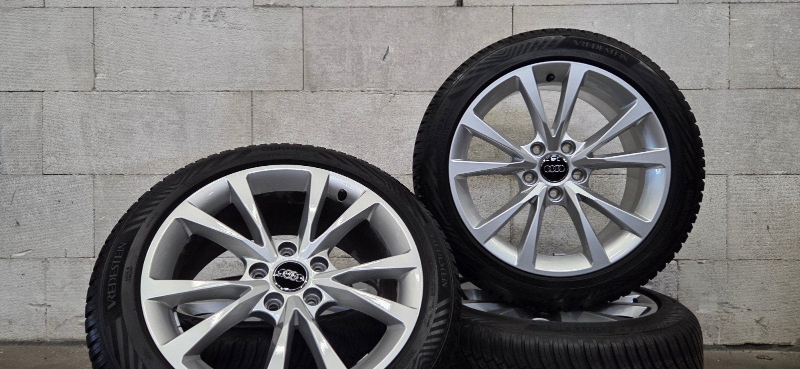 17" Audi A3 S3 VW Golf Caddy org velgen all-season demo/zgan, Gebruikt, Banden en Velgen, 17 inch, Ophalen of Verzenden