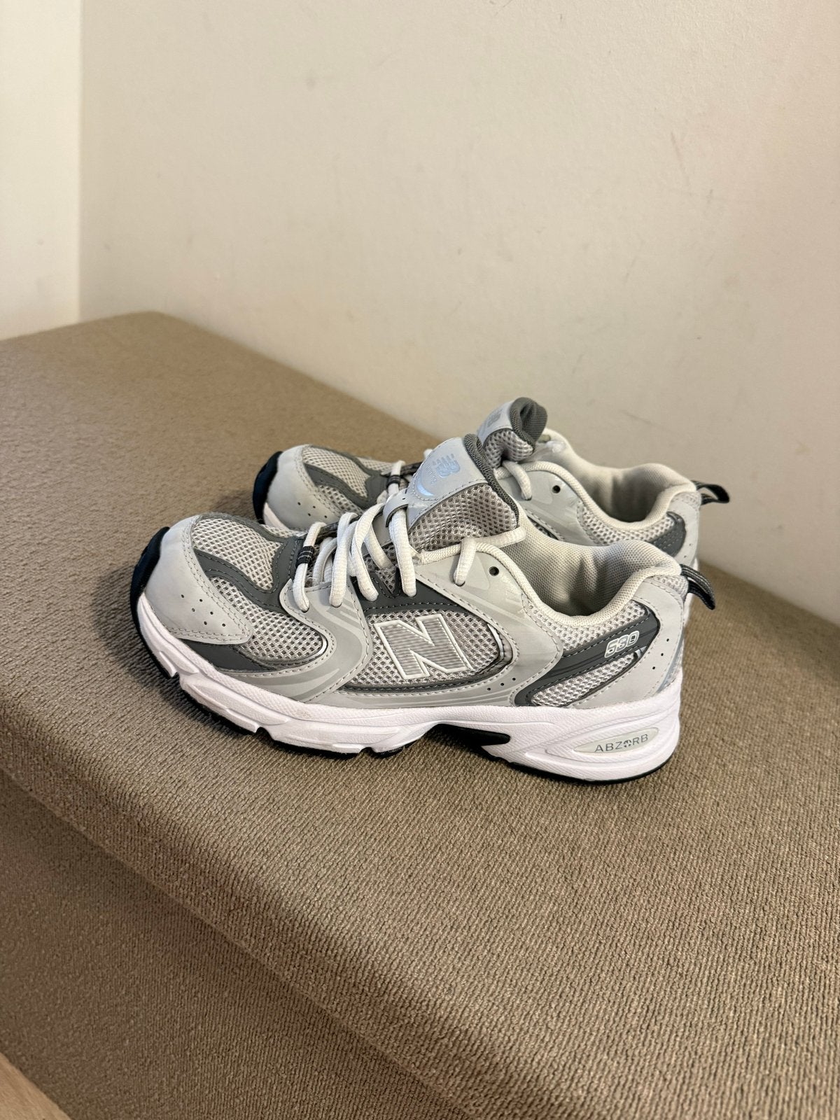 New Balance 530 Sneakers Grijs - Maat 37, Kleding | Dames, Schoenen, Ophalen of Verzenden, Zo goed als nieuw, Grijs, Sneakers of Gympen