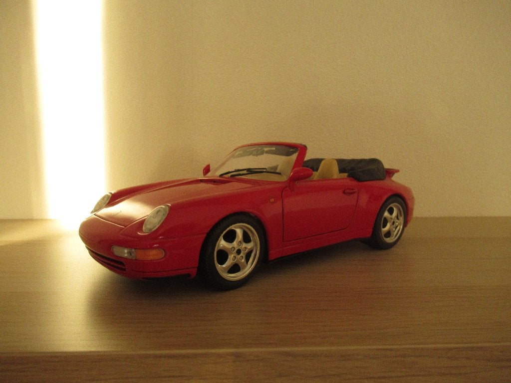 Bburago Porsche 911 Carrera Cabriolet (1:18), Ophalen of Verzenden, Zo goed als nieuw, Auto, Bburago