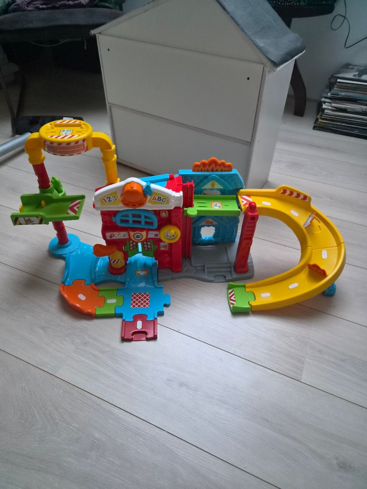 VTech Toet Toet Auto's Brandweerkazerne, Ophalen, Zo goed als nieuw, 2 tot 4 jaar
