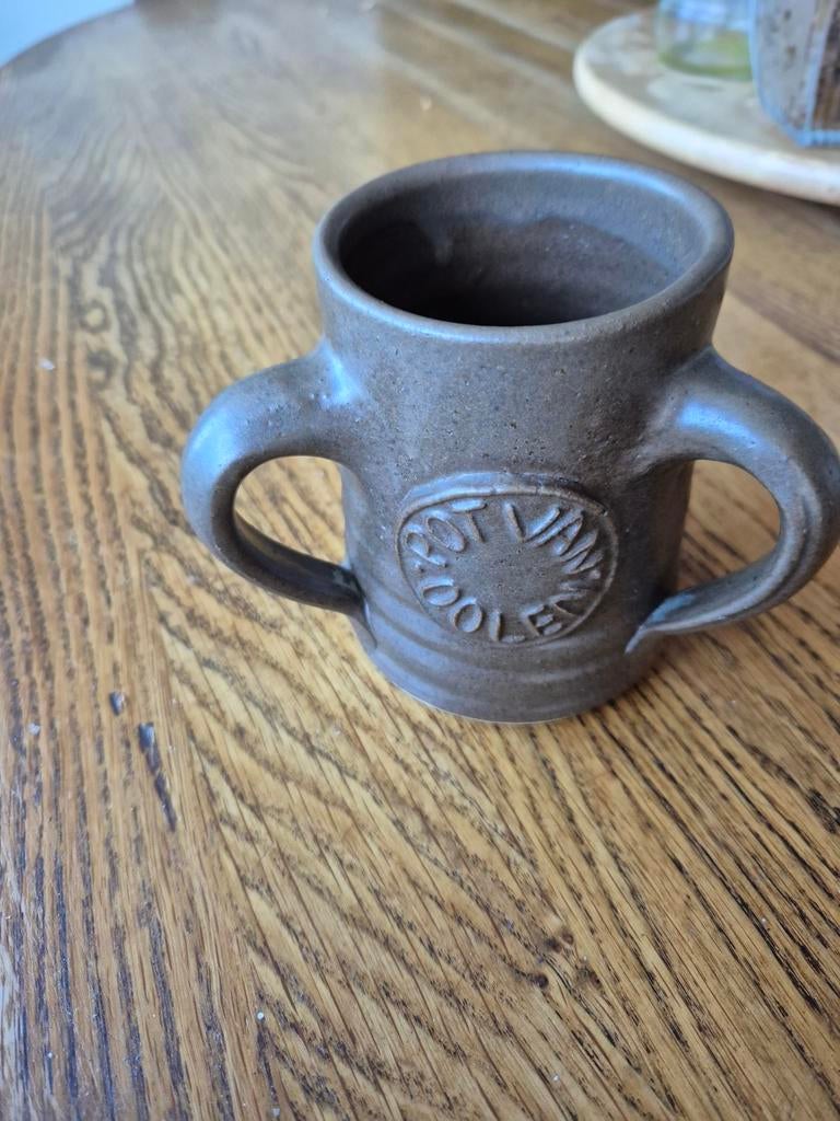 Vintage Pot van Olen Aardewerk Mokje met Twee Oren, Ophalen of Verzenden