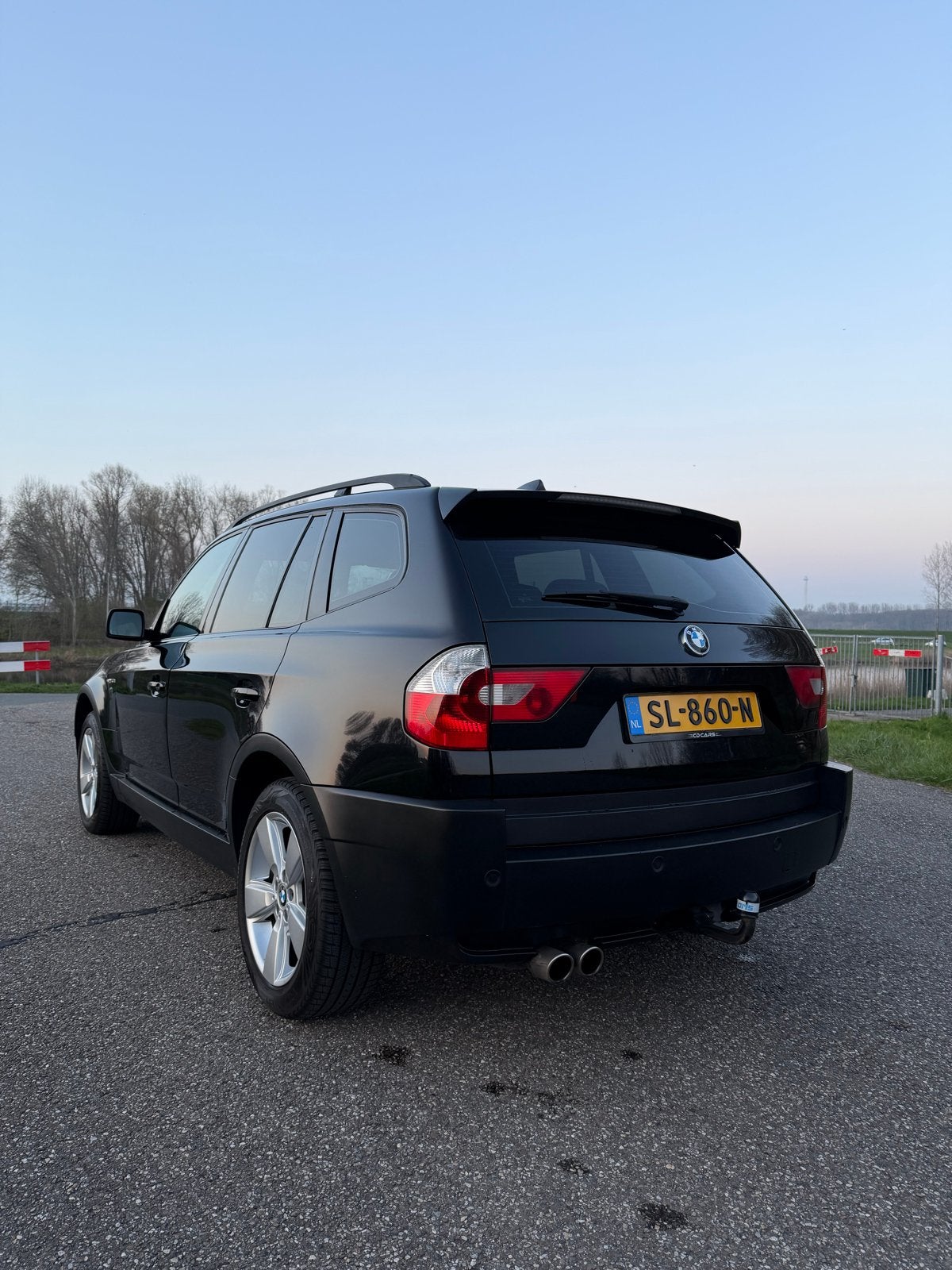 BMW X3 3.0i, 2000 kg, Zwart, 231 pk, Particulier