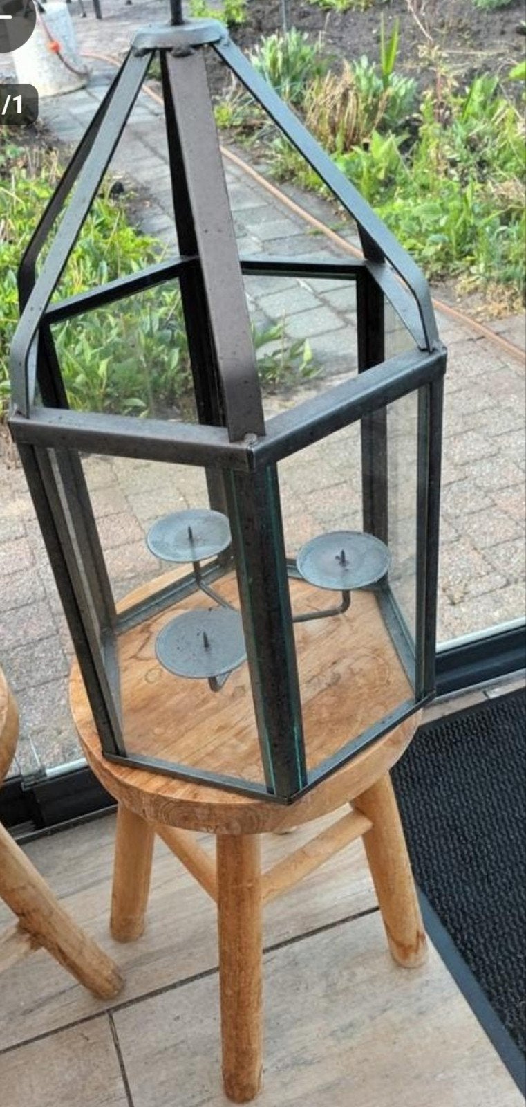 Grote metalen lantaarn met glazen panelen, Ophalen, Metaal, Lantaarn