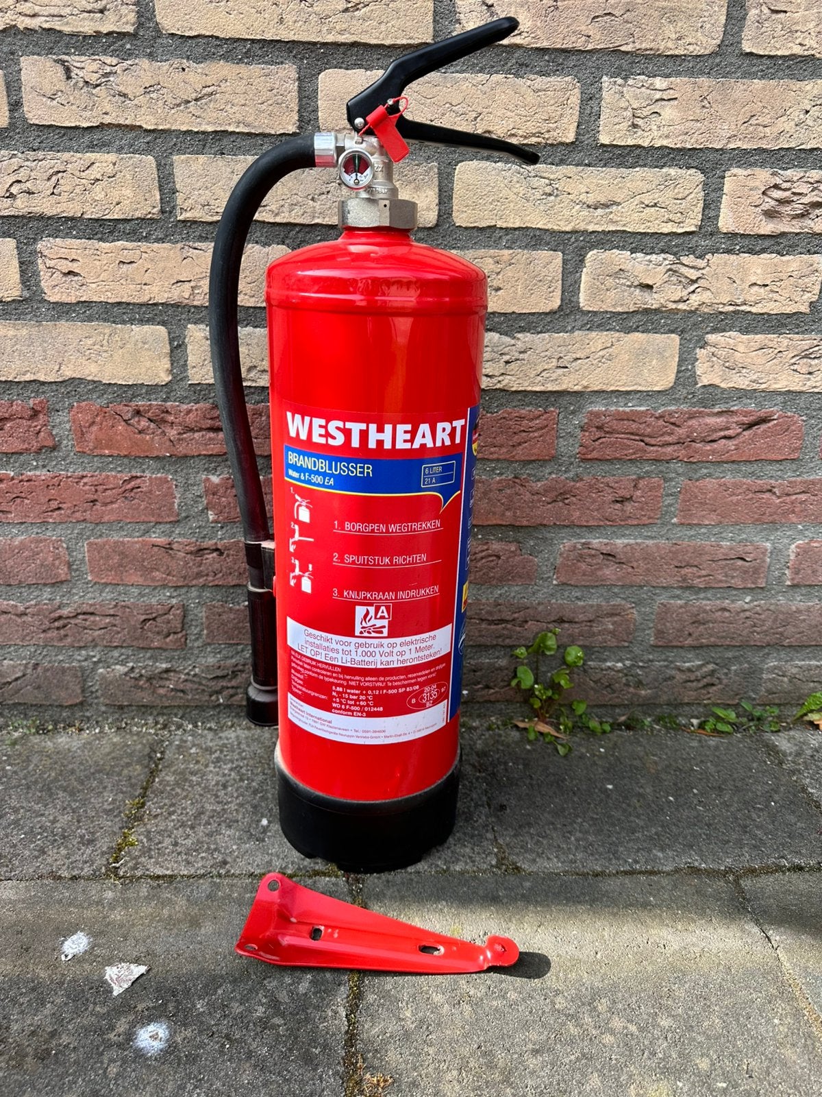 Brandblusser tot 1.000volt 2 stuks, Huis en Inrichting, Ophalen, Zo goed als nieuw, Brandblusser