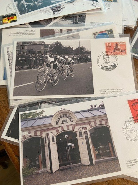 First day covers, enveloppe en speciale postzegels, Postzegels en Munten, Ophalen of Verzenden, Gestempeld, Overige thema's