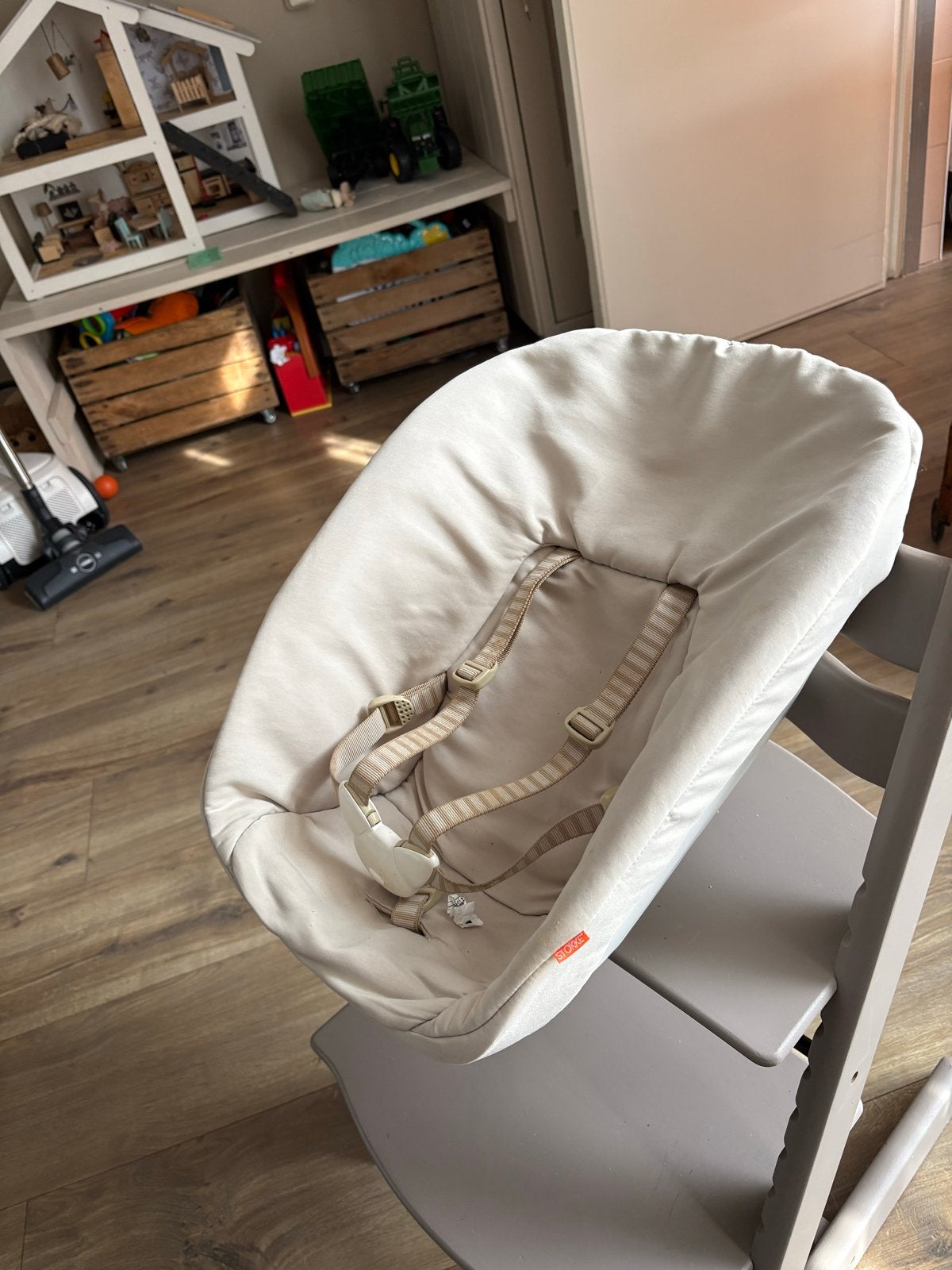 Stokke Babyschaal, Ophalen, Zo goed als nieuw, Meegroeistoel