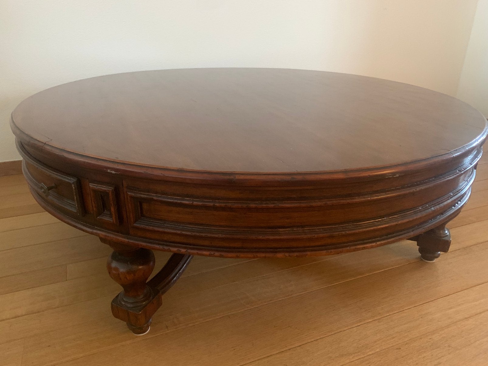 Rode houten salontafel, Ophalen, Gebruikt, 100 tot 150 cm, Rond