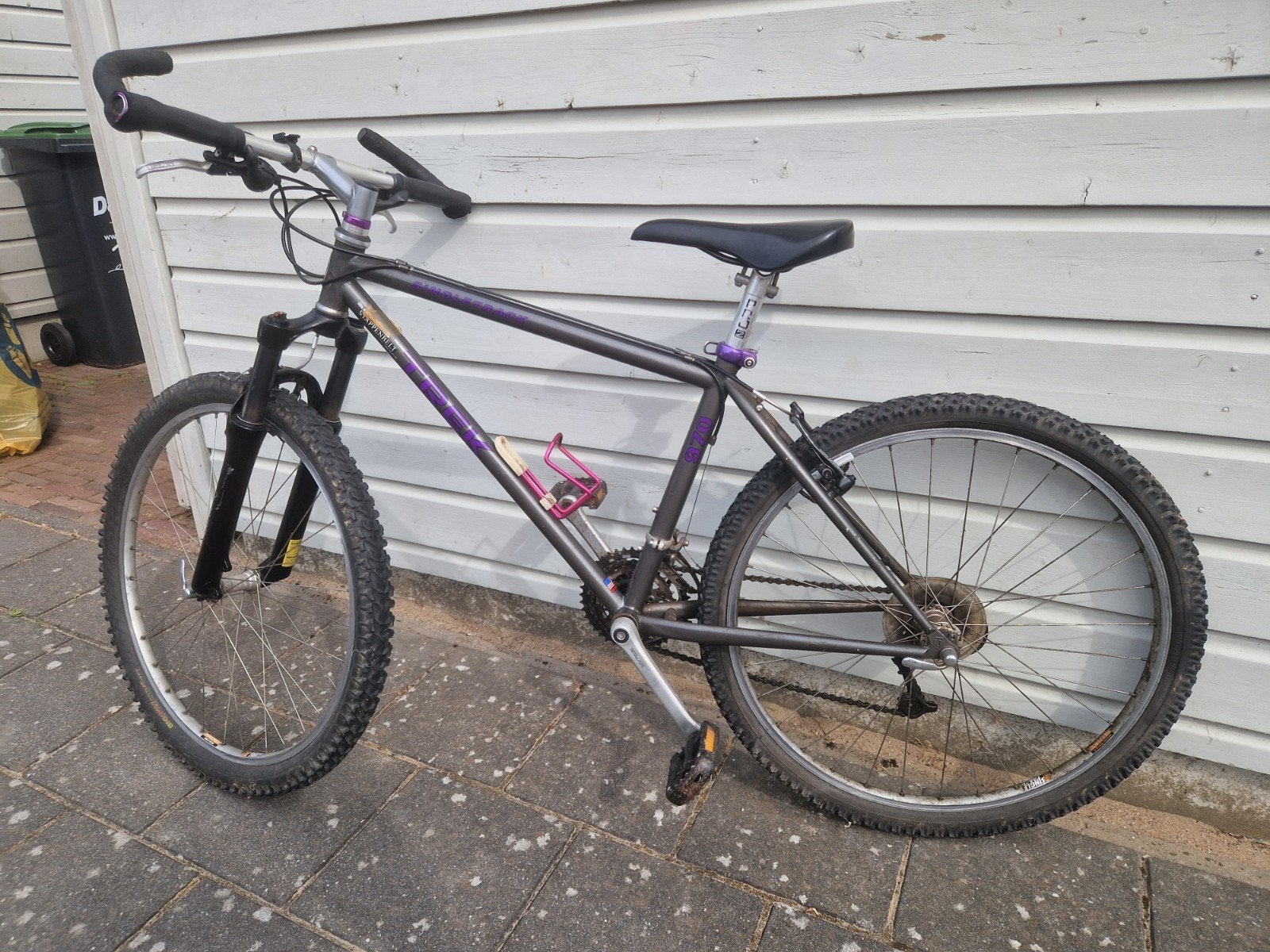 Mountainbike met vering en schijfremmen, Ophalen, Gebruikt, Trek